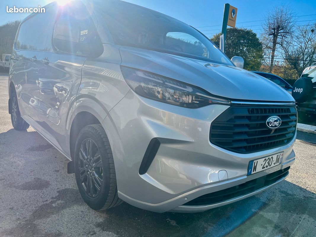 Ford transit custom fourgon 320 l1h1 2.0 ecoblue 170 limited 4p (image 2)