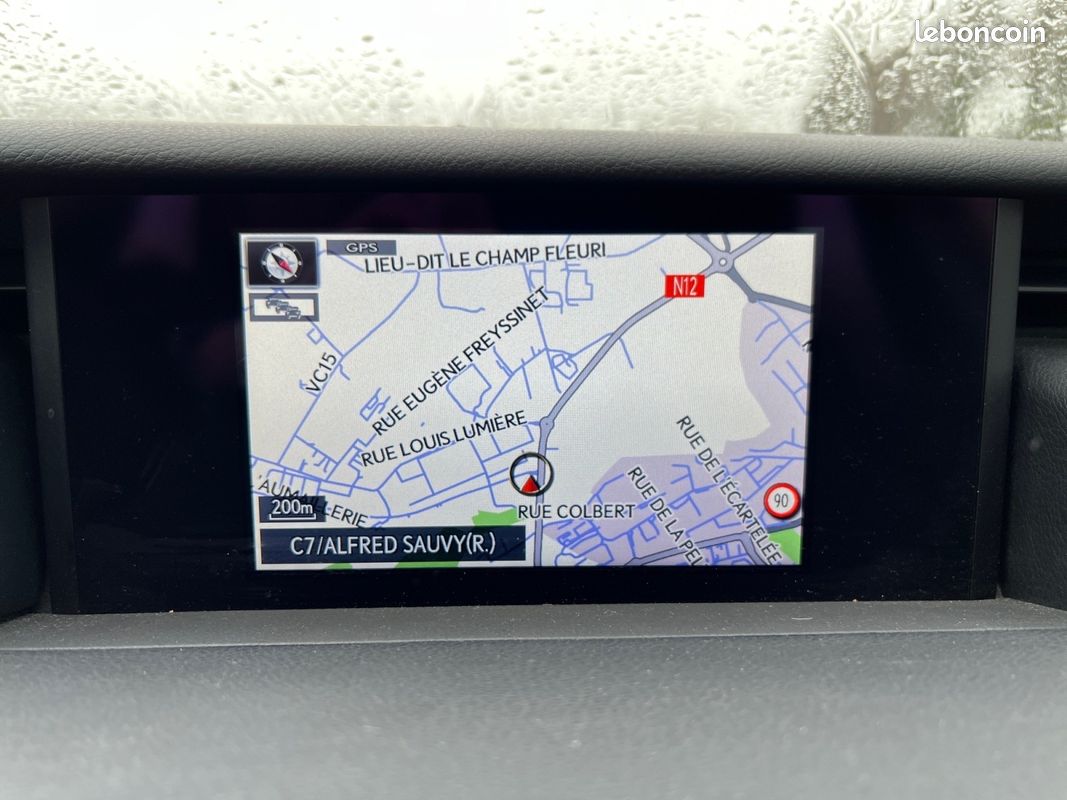 LEXUS IS 2.5 300 H 223H 180 HEV 1.6KWH BUSINESS BVa (image 21)