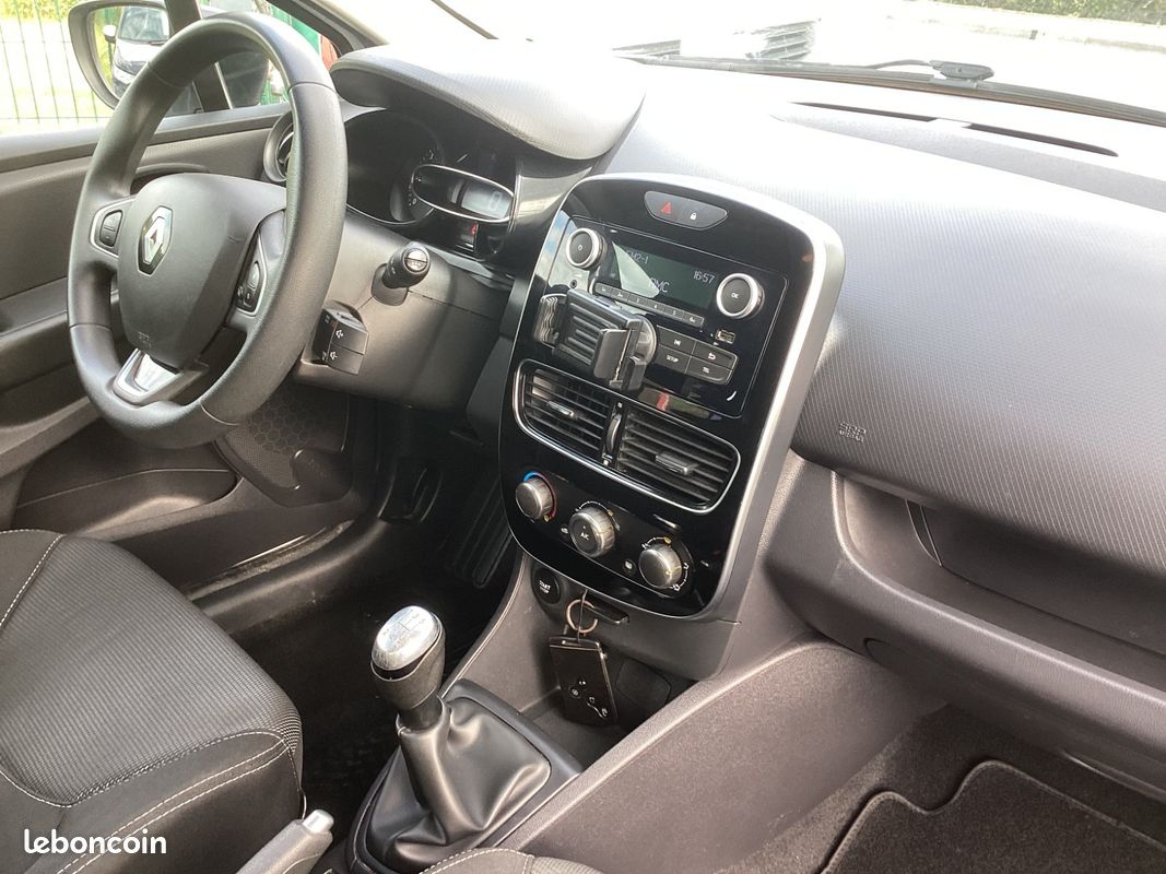 Renault CLIO IV DCI 75ch Business Eco2 (image 23)