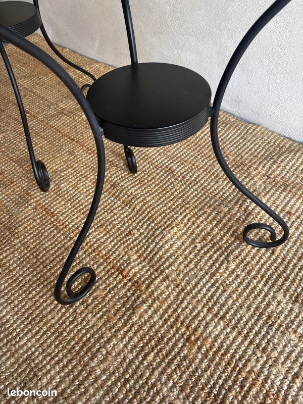 Petites tables métalliques (image 3)