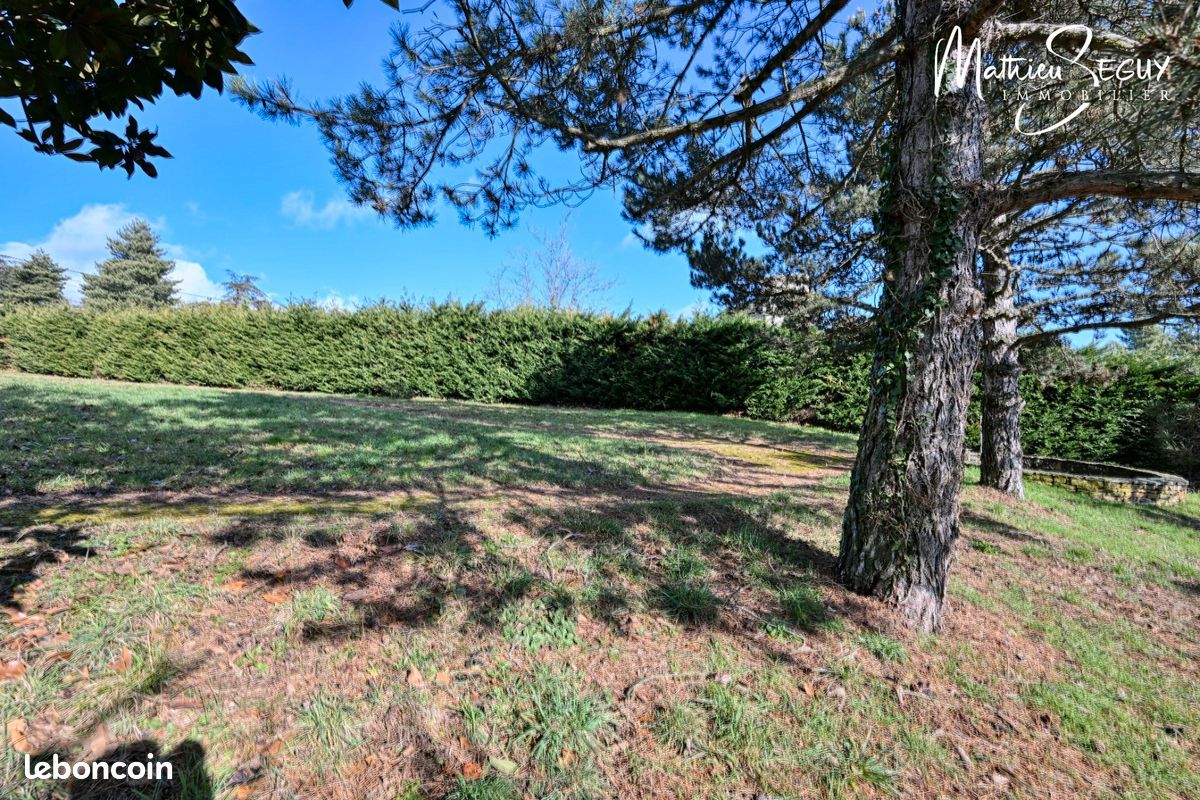 Terrain 477 m² Vaugneray · 270 000 €