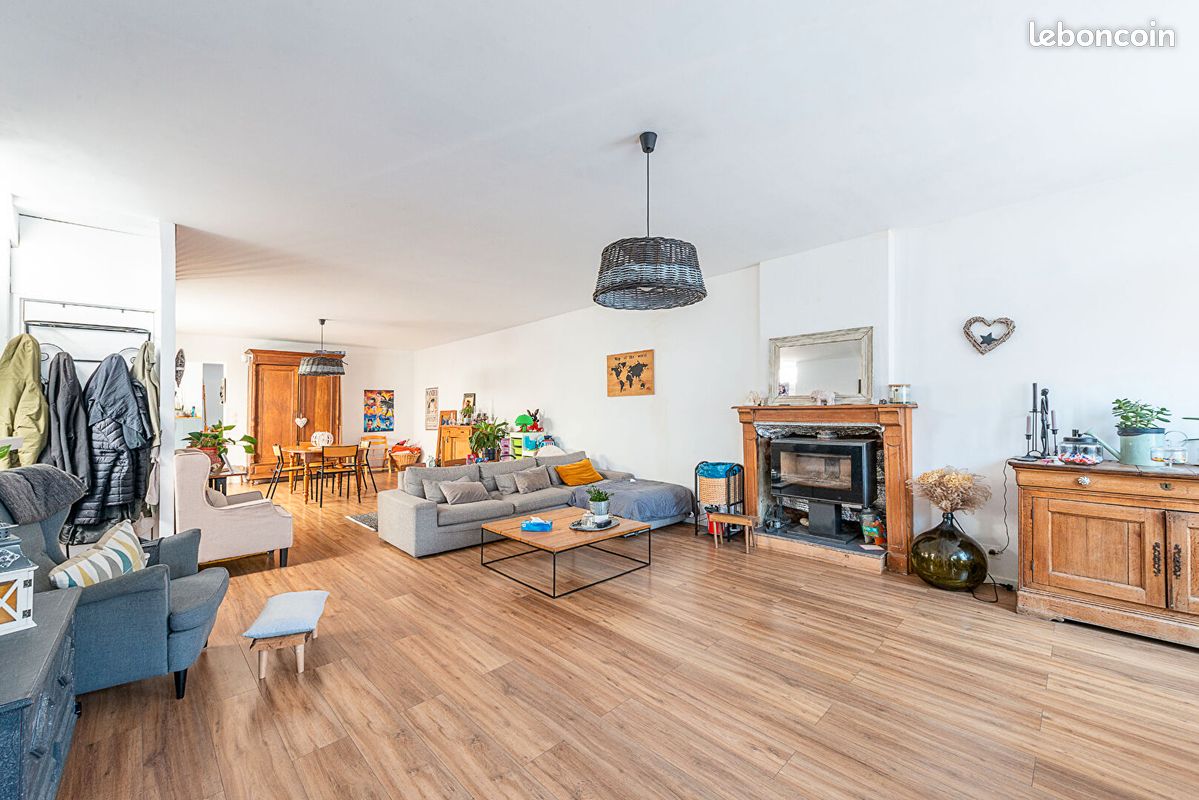 Maison 5 pièces 176 m² · à Onnaing · 176 m² · 265 000 €