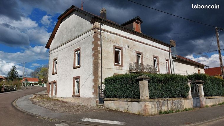 Maison 8 pièces 252 m²