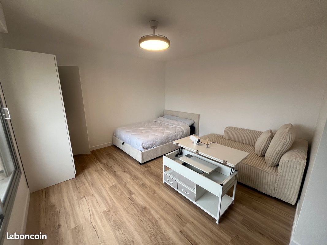 Appartement 1 pièce 27 m² · à Charenton-le-Pont · 27 m² · 1 300 €/mois