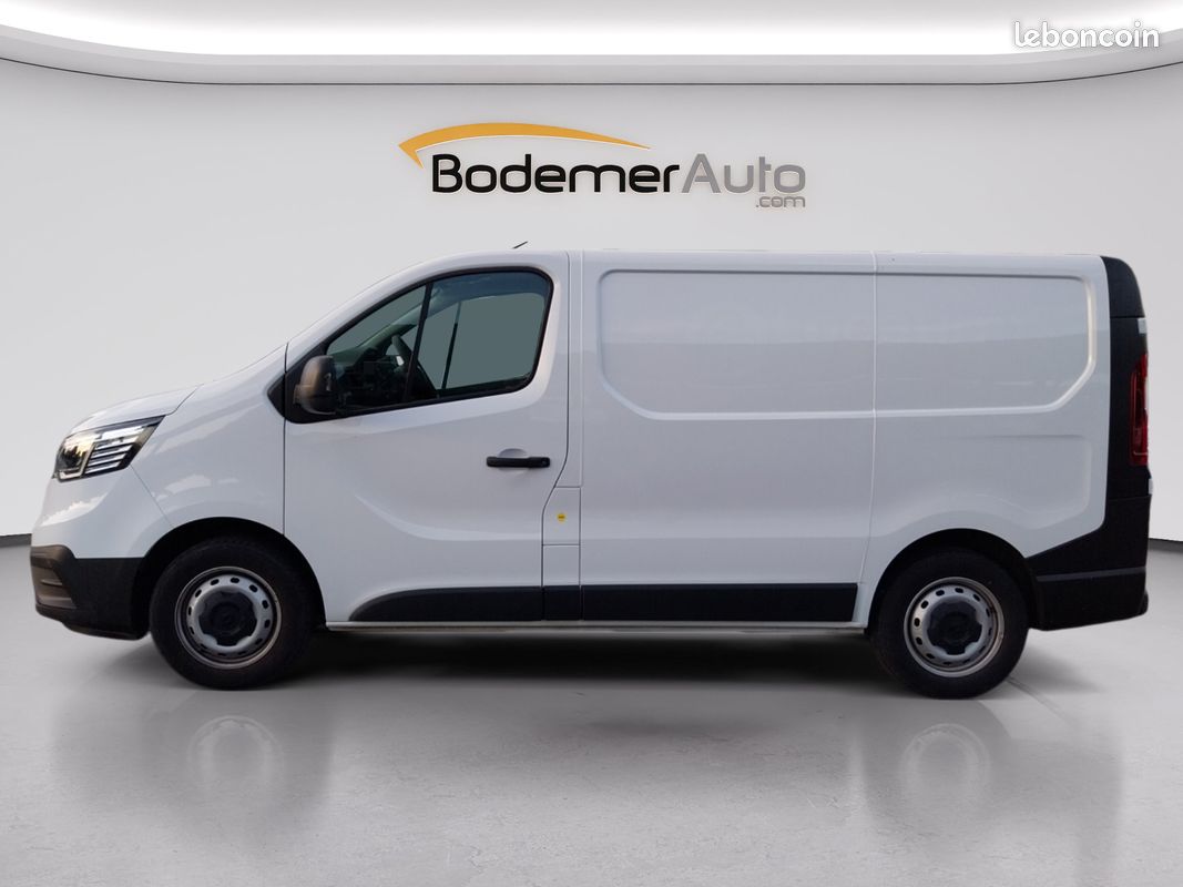 Renault trafic fg blue dci 130 l1h1 3t gsr2 advance (image 2)
