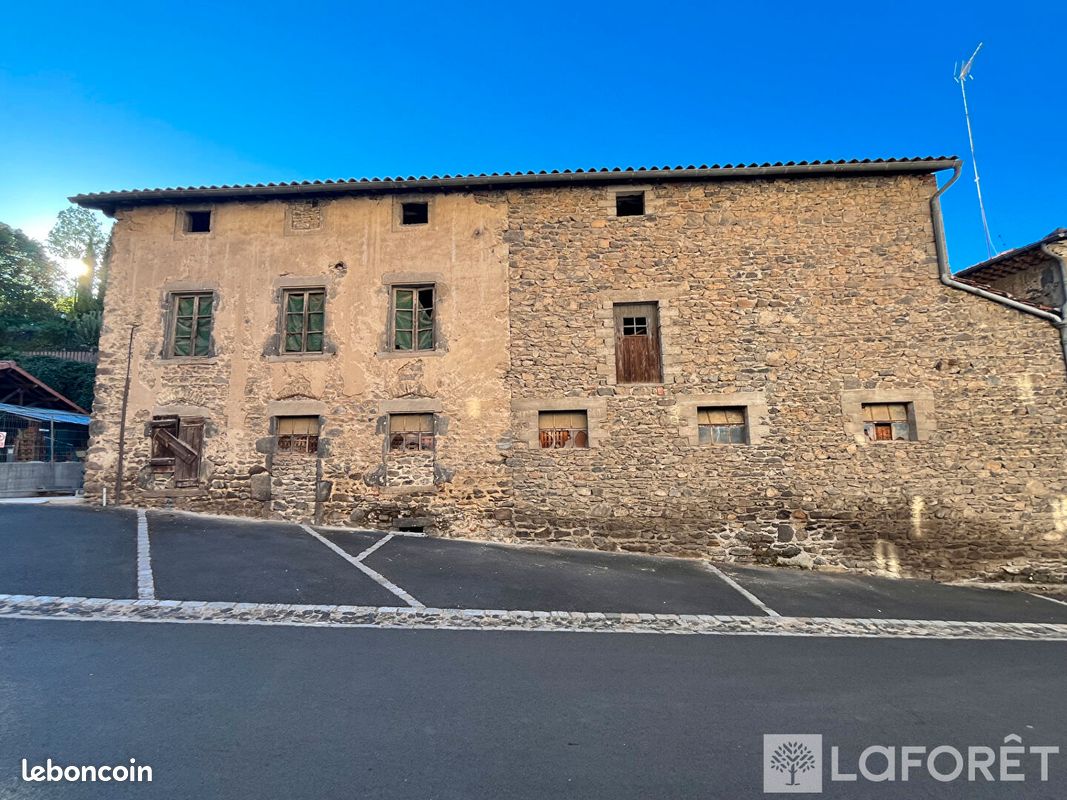 Maison 292 m² · à Lamothe · 292 m² · 34 850 €