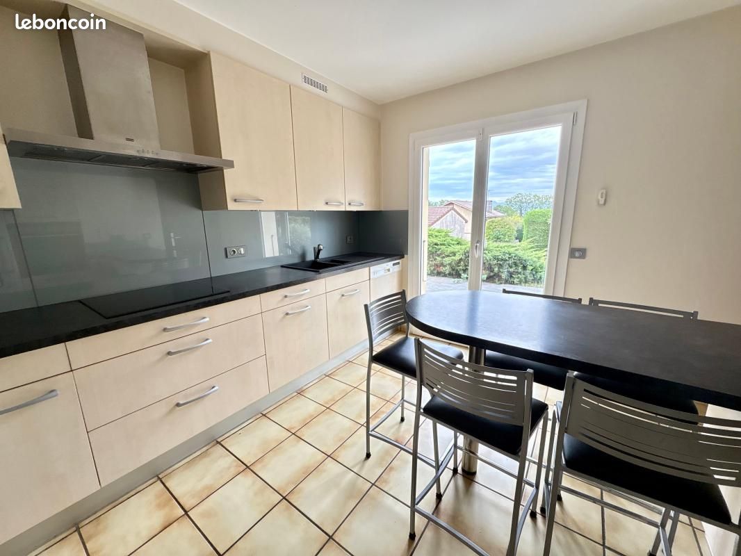 Maison 4 pièces 111 m² · à Divonne-les-Bains · 111 m² · 700 000 €