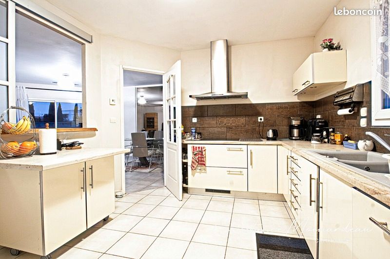 Maison 5 pièces 104 m² - La Rochelle 17000 (image principale 2)