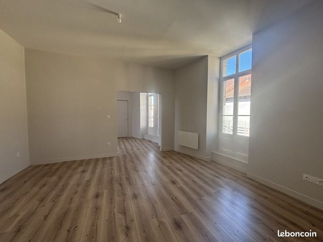 Appartement 4 pièces 106 m² · à Autun · 106 m² · 750 €/mois
