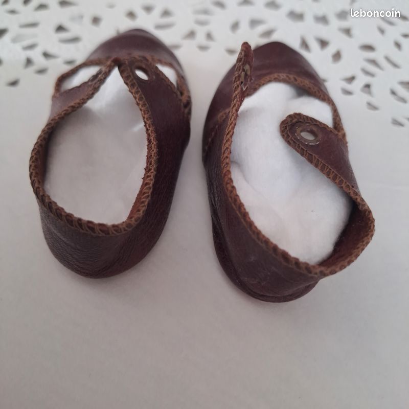 CHAUSSURES ANCIENNES POUR poupées anciennes EUR 35,00 - FR