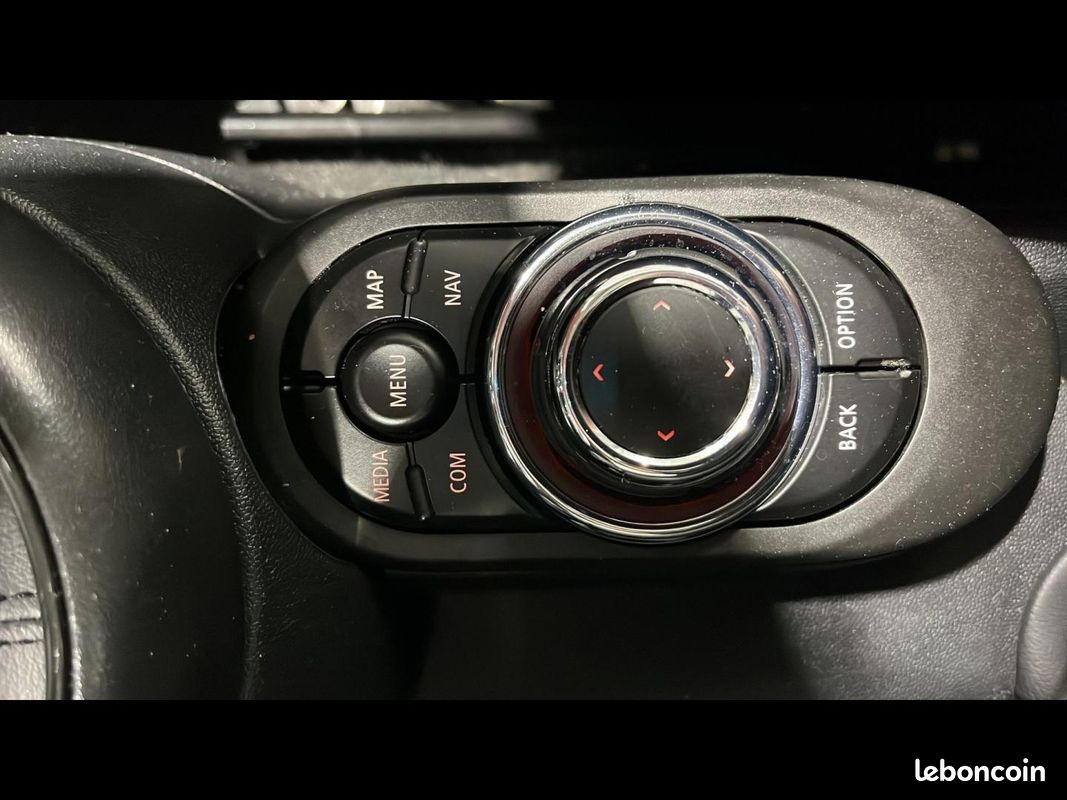 Mini Mini Cooper 136ch Edition Premium Plus BVA7 (image 16)