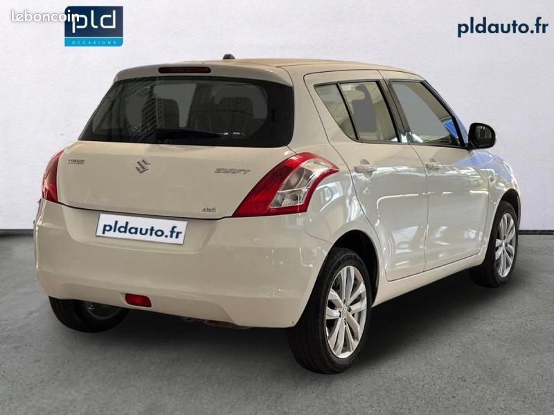 Suzuki Swift 1.2 VVT 94ch Privilège 5p (image 5)
