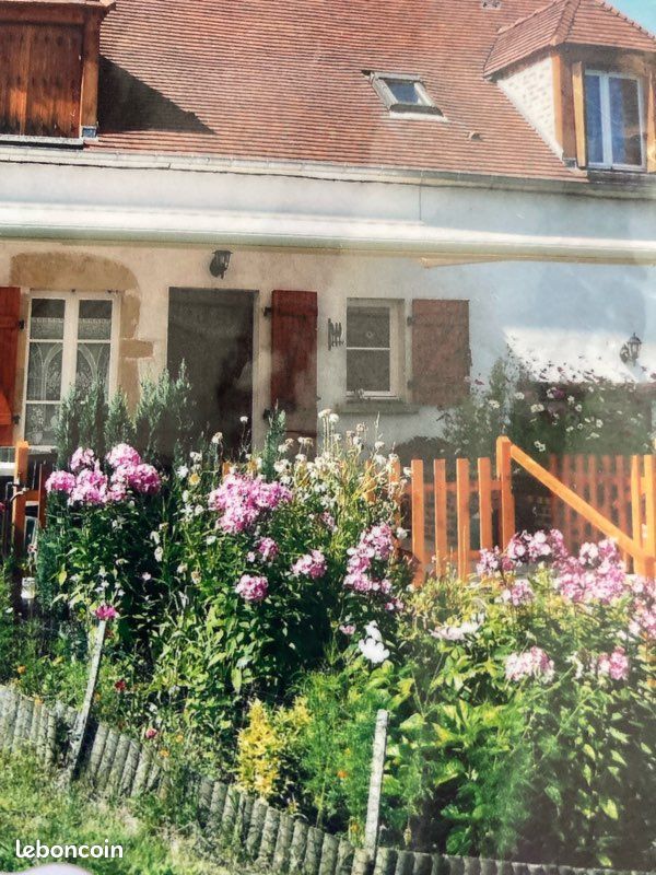 Maison 6 pièces 110 m² · à Cessy-les-Bois · 110 m² · 130 000 €