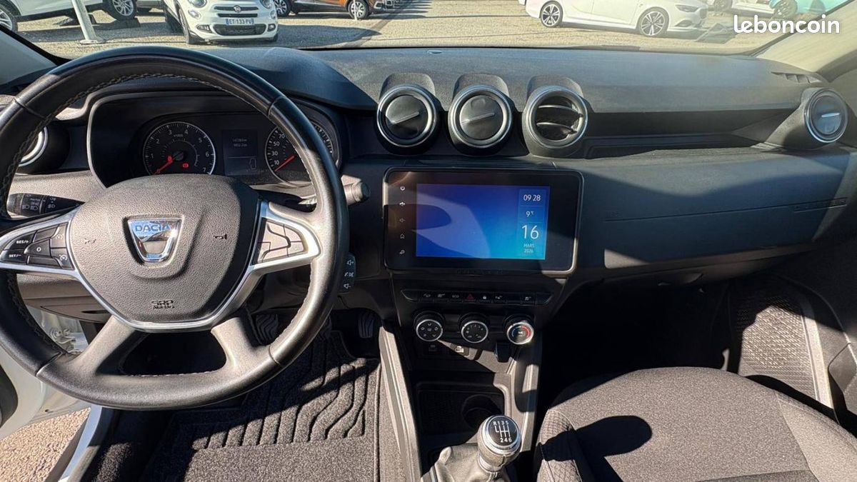 Dacia Duster Blue dCi 115 4x4 Confort (image 10)