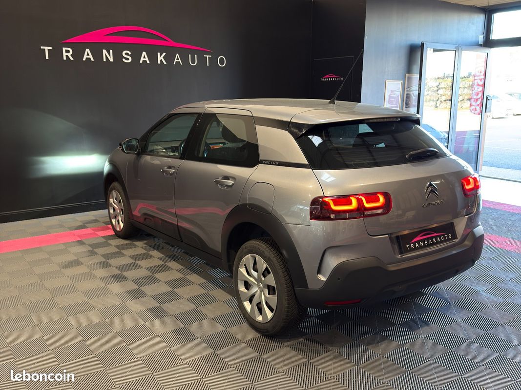 CITROEN C4 CACTUS BlueHDi 100 BVM6 Feel / moteur remplacer chez citroen à 120000 km / entretiens à jour / pneus neuf (image 7)