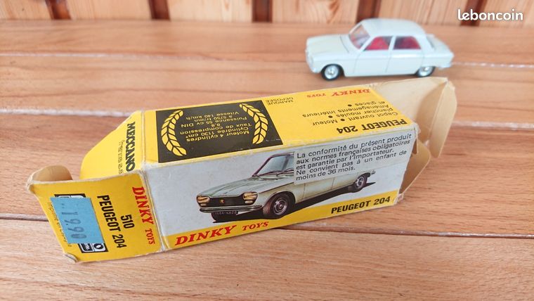 Peugeot 204 Berline Blanche – Dinky Toys France, Réf 510, échelle 1/43 (boîte Repro)
