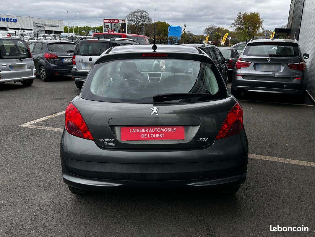Peugeot 207 1.6 VTI 120CH PREMIUM / PAS UN PURETECH (image 4)