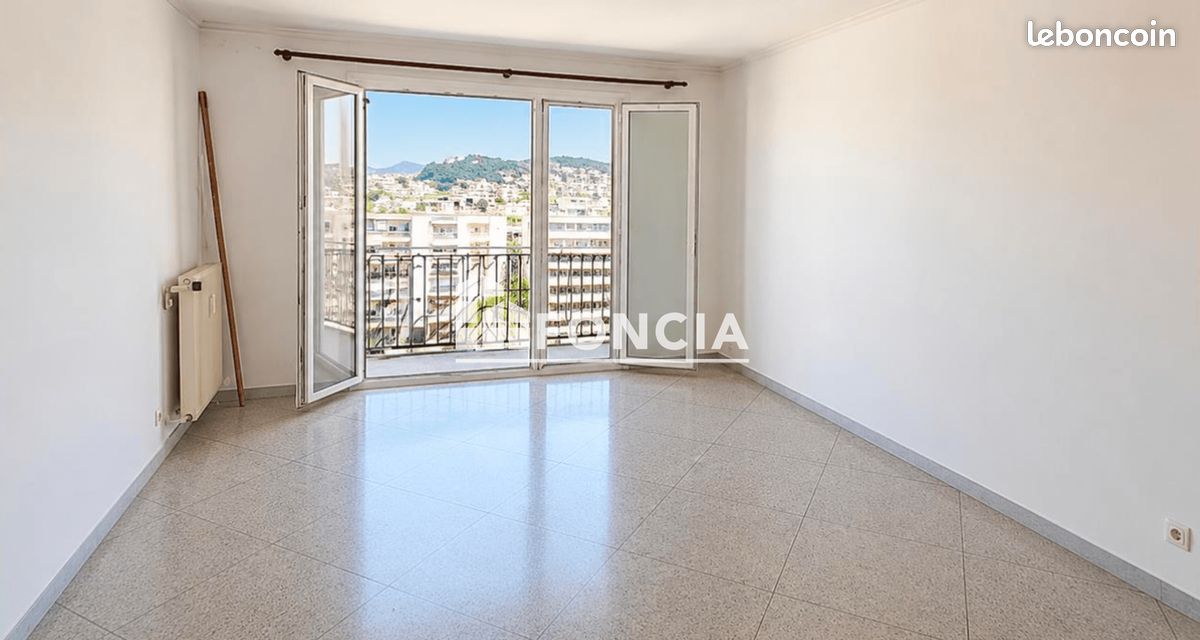 Appartement 4 pièces 67 m² · à Marseille · 67 m² · 85 000 €