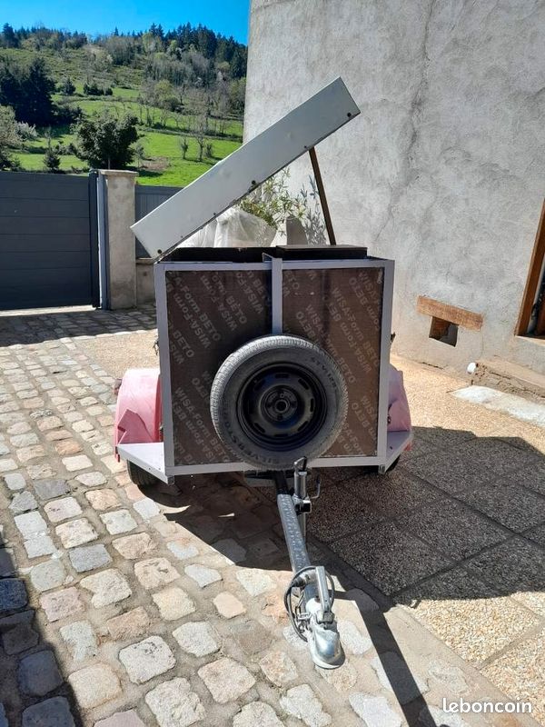 A vendre remorque à chien (image 1)