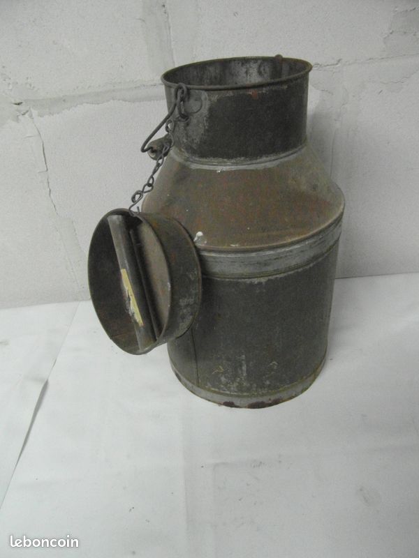 Pot à lait avec couvercle (image 1)