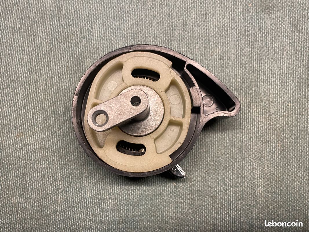 Poignée De Porte Pour Citroën GS - Pièce D'origine, Occasion, état Correct Avec Usure Superficielle