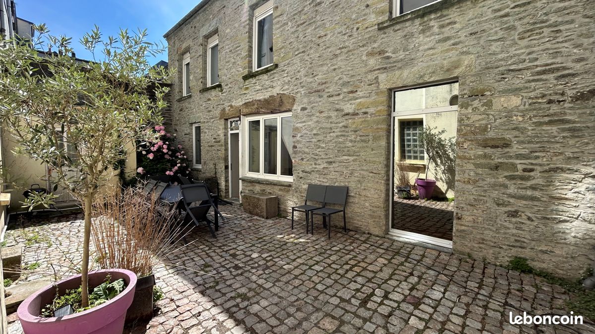 Maison 6 pièces 166 m² · à Cherbourg-en-Cotentin · 166 m² · 328 200 €