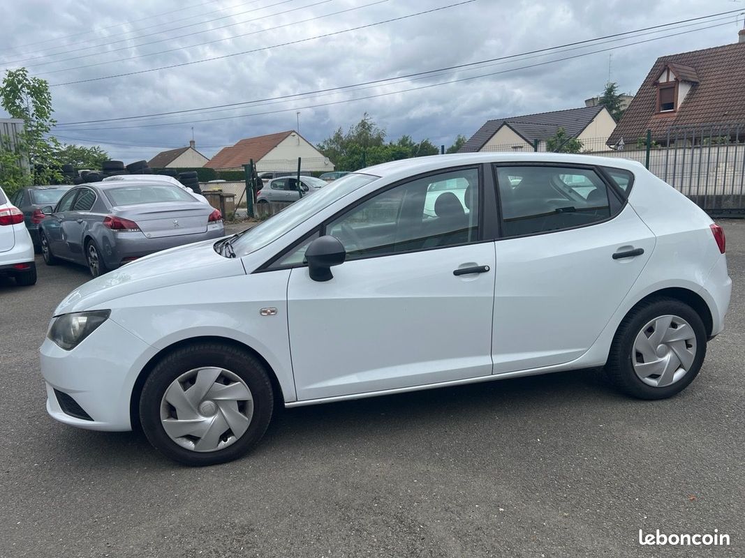 Seat IBIZA 1.2 TDI 75 STYLE 5P (image 3)