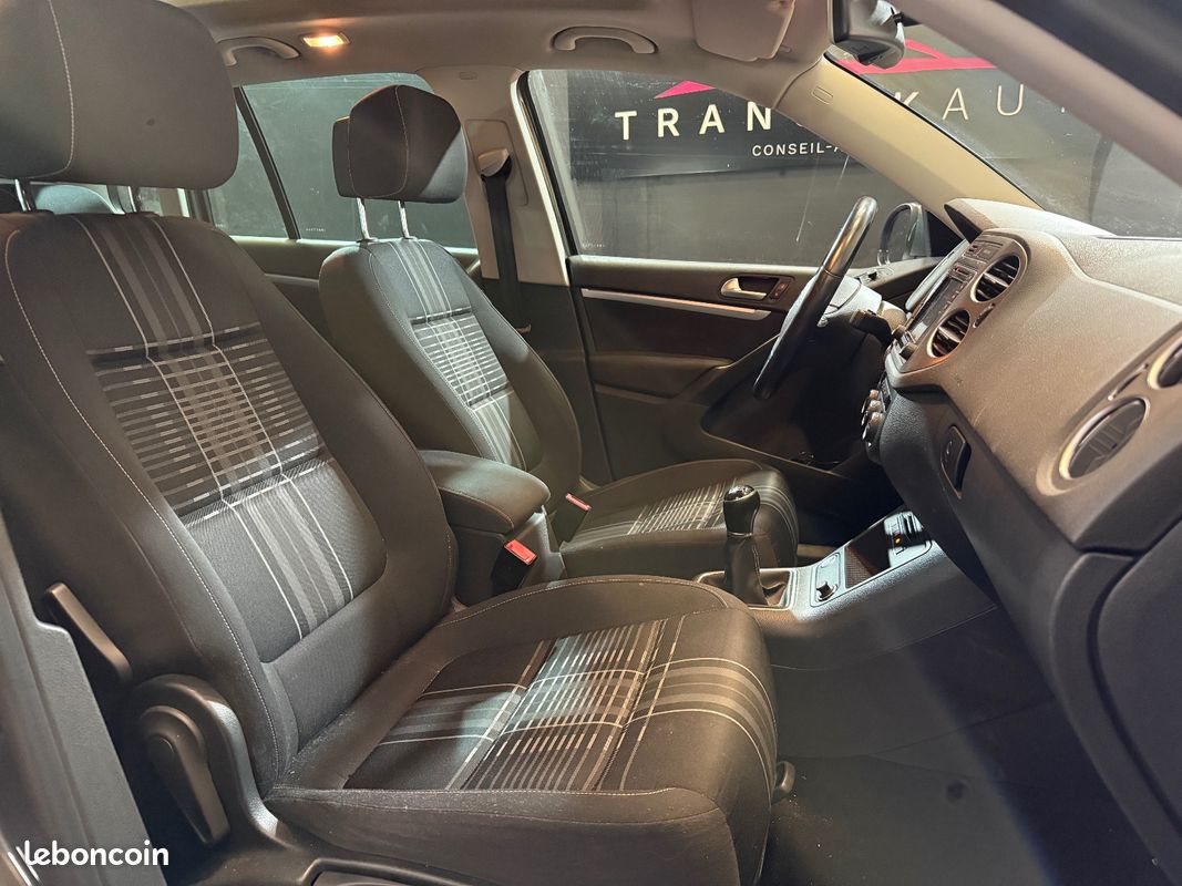 VOLKSWAGEN TIGUAN 2.0 TDI 110 FAP BlueMotion Technology Série Spéciale Lounge / COURROIE DE DISTRIBUTION A JOUR (image 9)