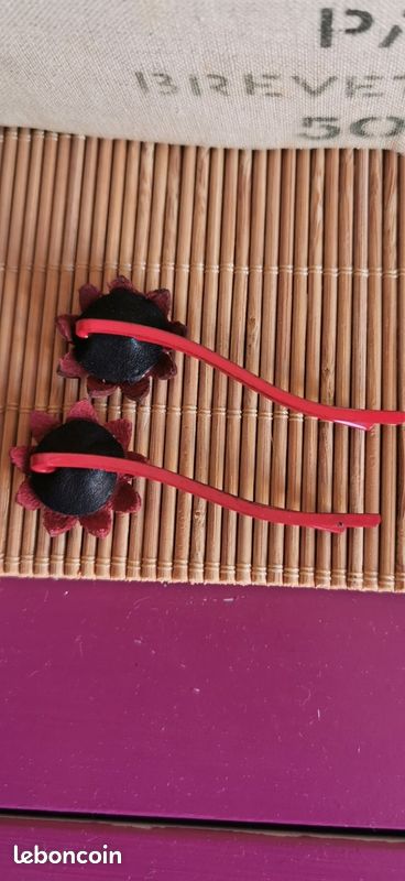 Barrettes, fleurs en cuir (image 4)