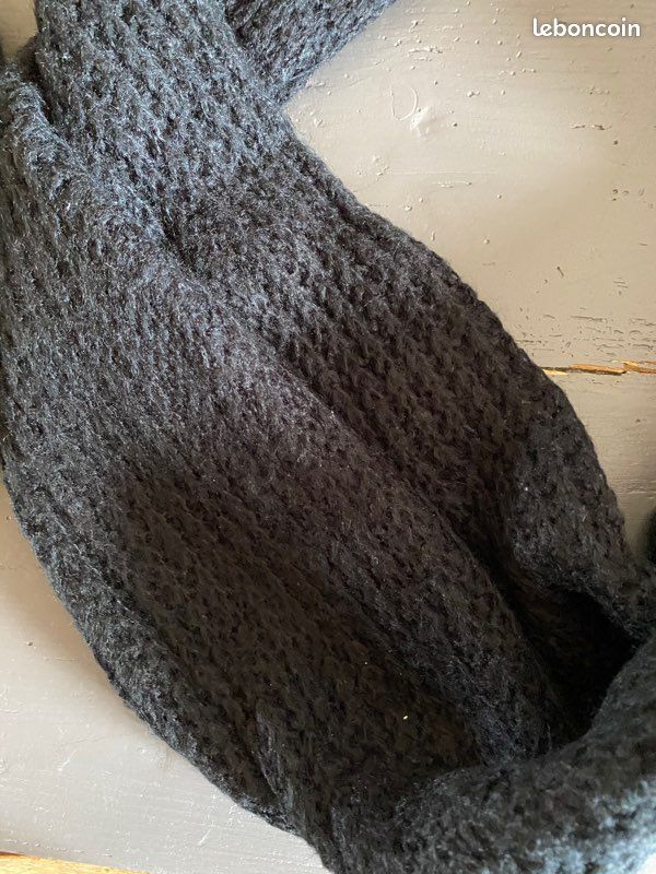 Bonnet + écharpe en mailles noir (image 2)