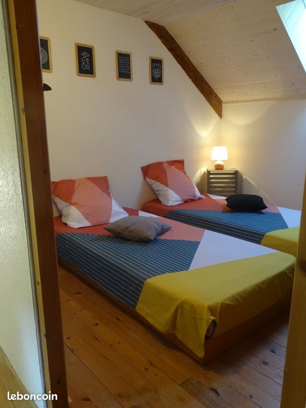 Jolie maison en pierre typique et tranquille (image 8)