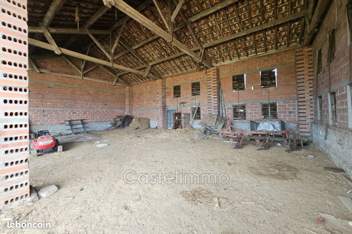 Maison 1 pièce 590 m² · à Lafitte · 590 m² · 99 000 €