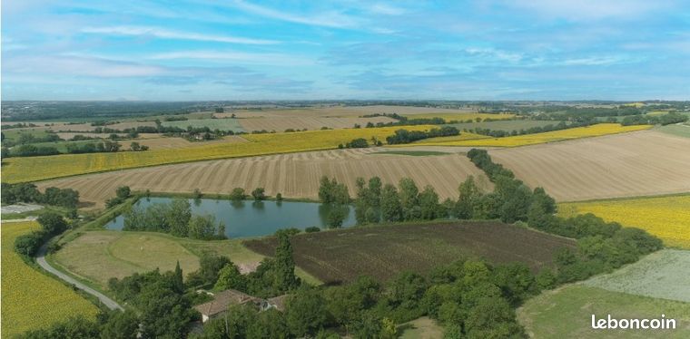 Terrain 1 000 m² Sainte Livrade