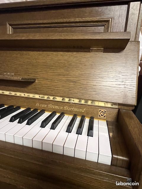 Piano feurich 105 langlau noyer satine (image 6)
