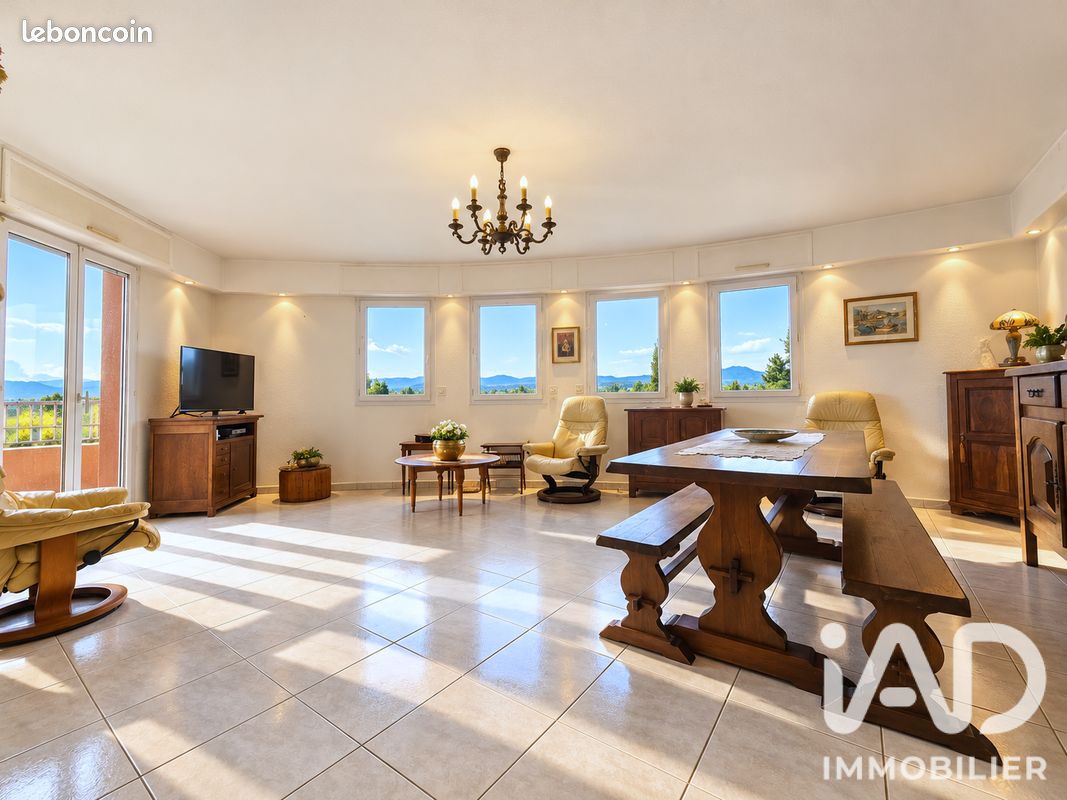 Appartement 4 pièces 95 m² · à Fréjus · 95 m² · 365 000 €