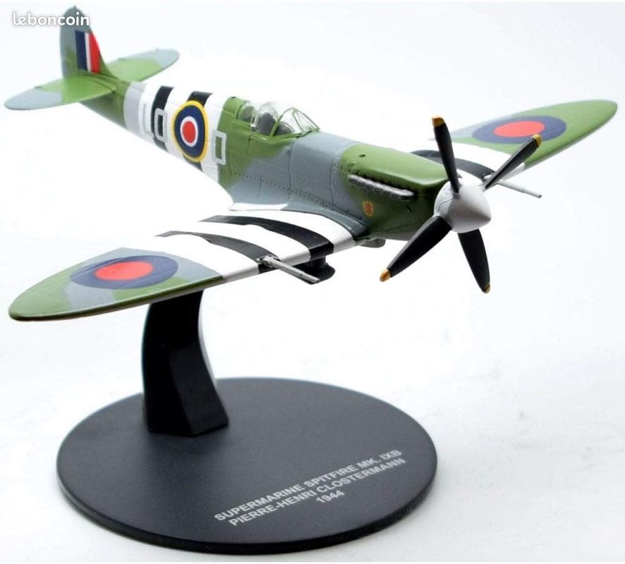 Spitfire mk IX Pierre Closterman (image 1)
