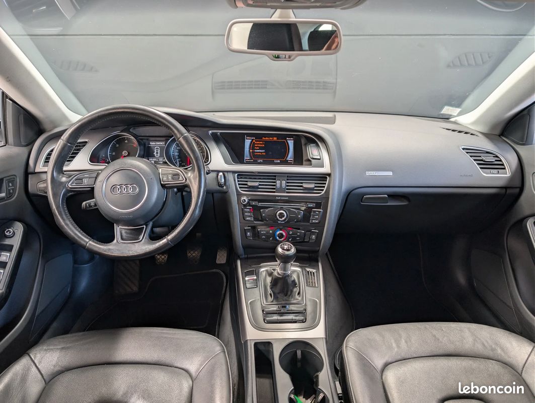 AUDI A5 SPORTBACK 2.0 TDI 136ch Ambiente - Intérieur cuir - Régulateur de vitesse - Clim auto (image 18)