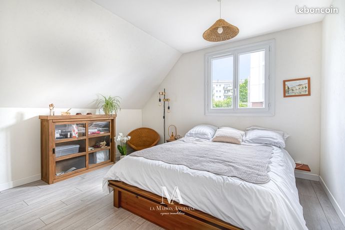 Maison 7 pièces 163 m² — 7