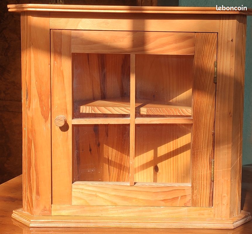 Petit meuble d'angle à suspendre ou poser (image 1)