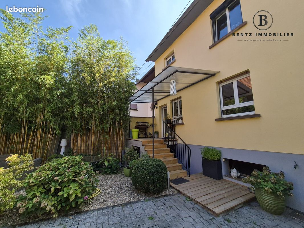 Propriété 7 pièces 161 m² (image 1)