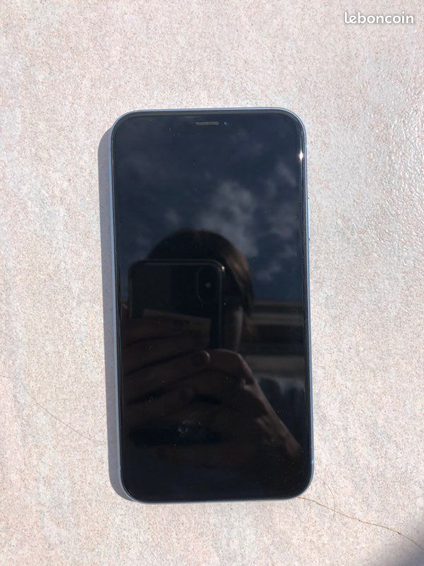 IPhone XR bleu (image 1)