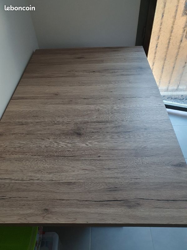 A vendre table de salle à manger ép 22mm dim 140/180 H 75 L90 à récupérer sur place (image 2)