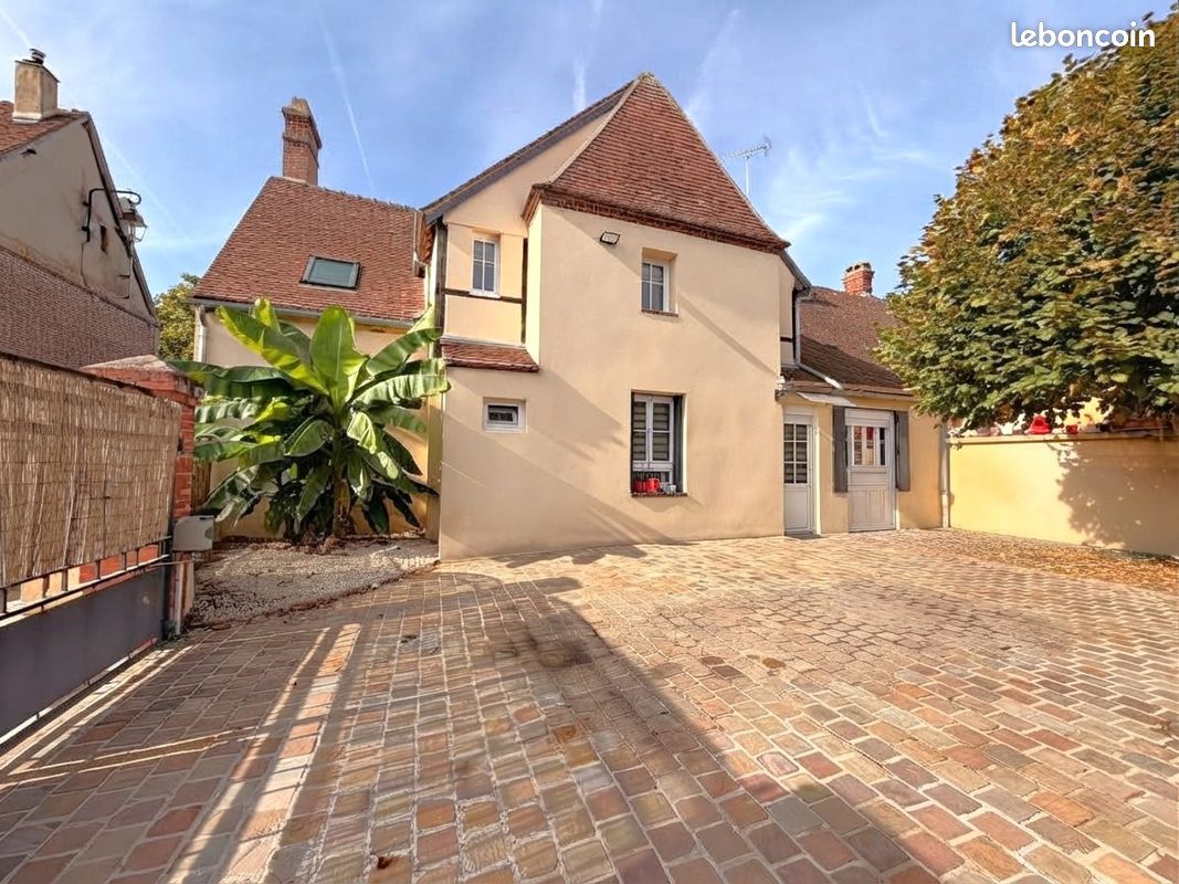 Maison 5 pièces 131 m² · à Maillebois · 131,4 m² · 262 500 €