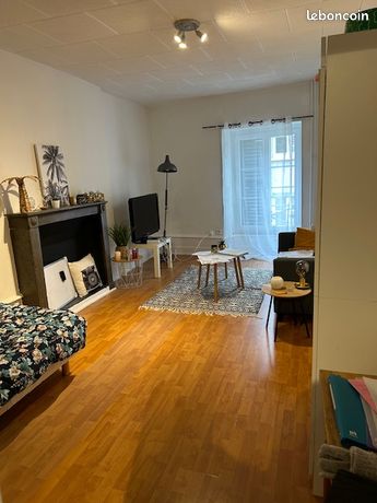 Location studio meublé