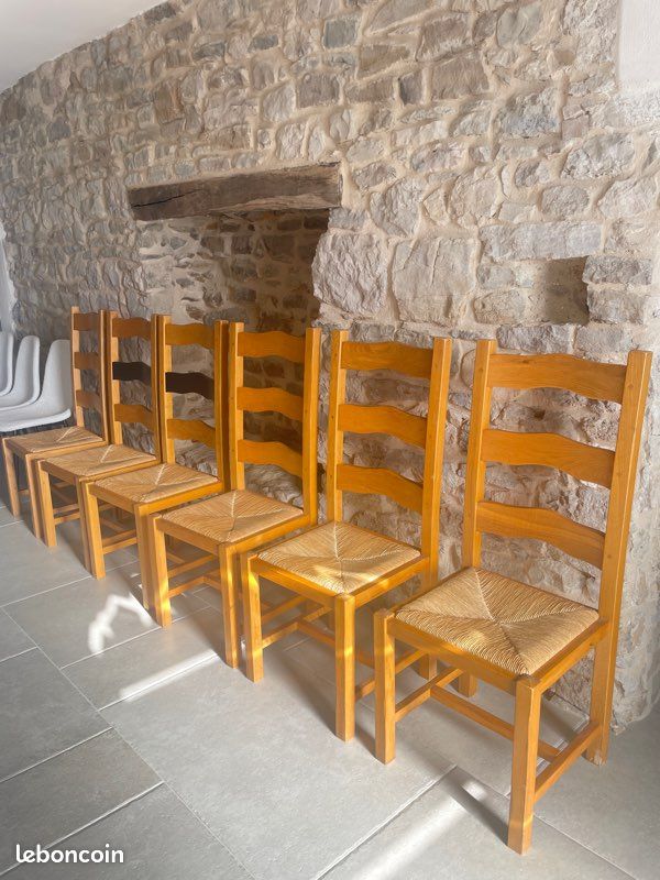 Chaise en chêne (image 1)