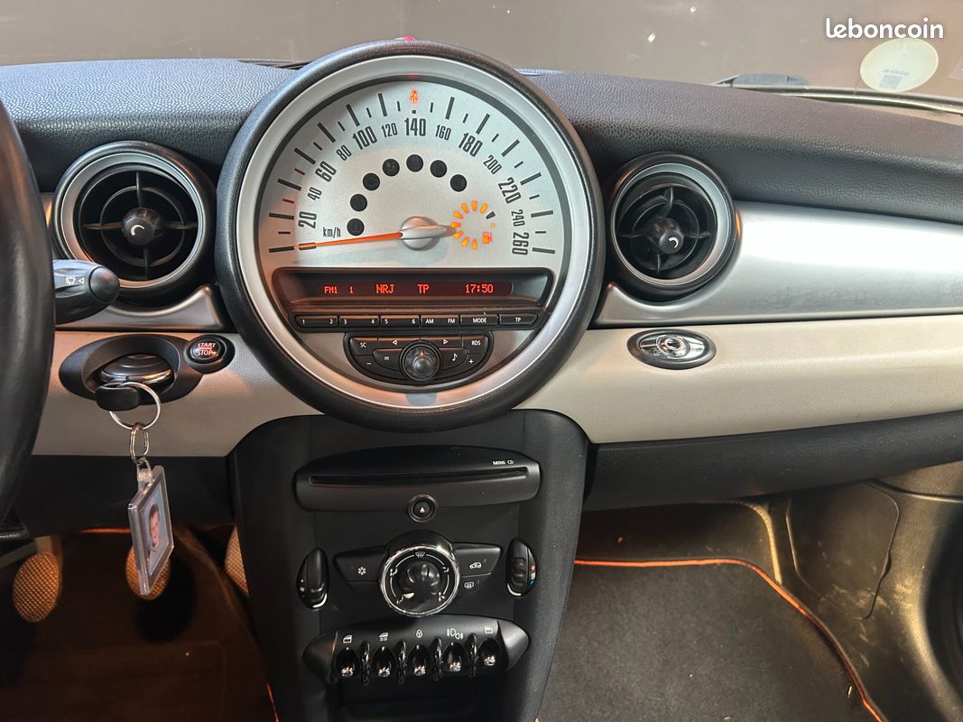 Mini mini 1.6 d 110 cooper - cabriolet - entretien ok - ct ok - radar de recule (image 17)