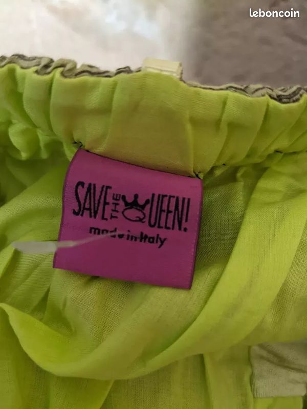 Save The Queen Taille 40 👕 Superbe robe sans manches verte et