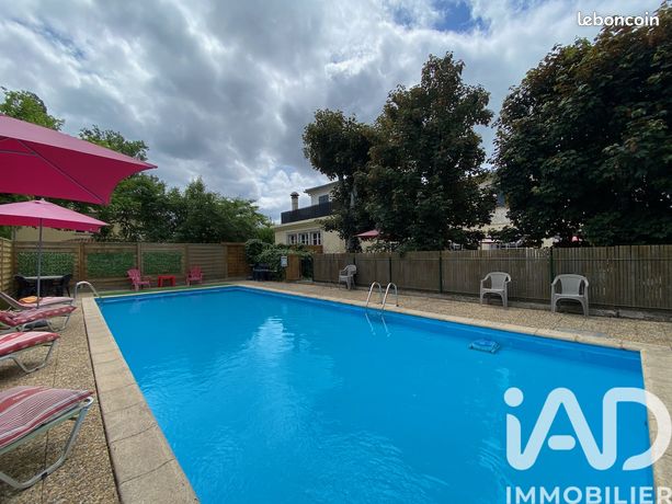 Maison familiale 10 pièces 412 m²