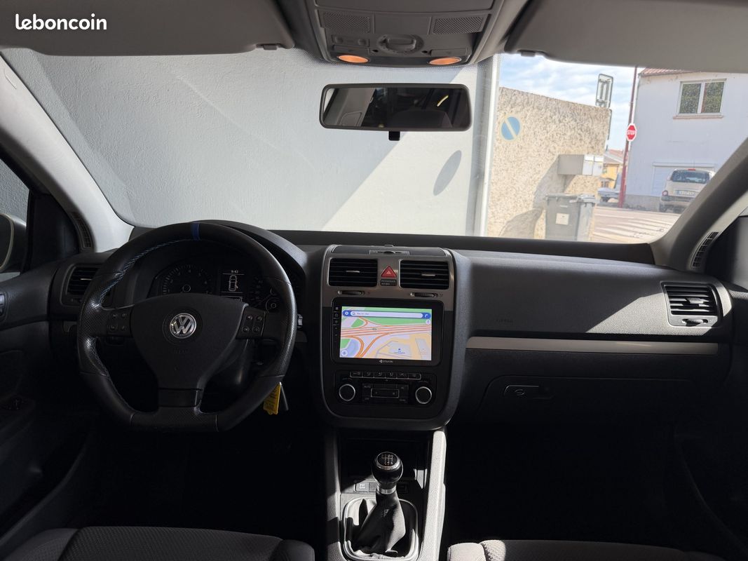 Volkswagen GOLF V 1.4 TSI 150 cv sport toit ouvrant (image 3)