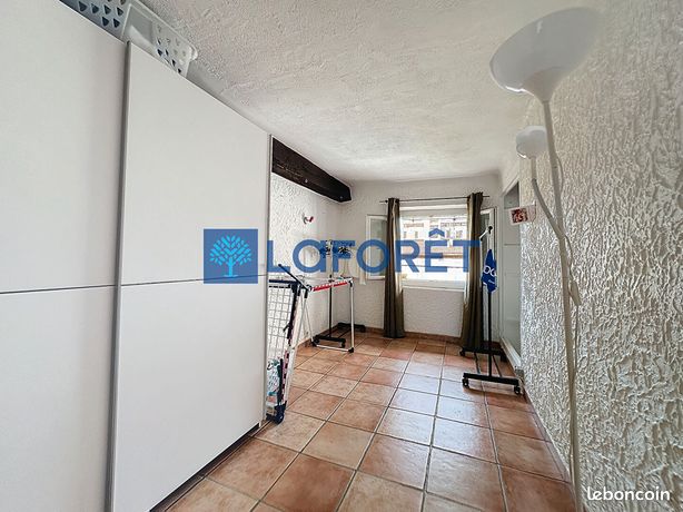 https://img.leboncoin.fr/api/v1/lbcpb1/images/1a/33/f5/1a33f5a633e595cc44ce4abecef7df8083e1a69f.jpg?rule=ad-image